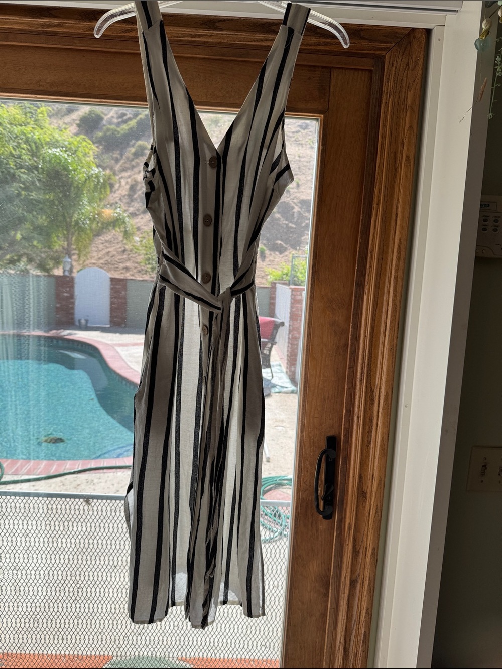 Love Tree Black and White Striped Sleeveless Midi Dress